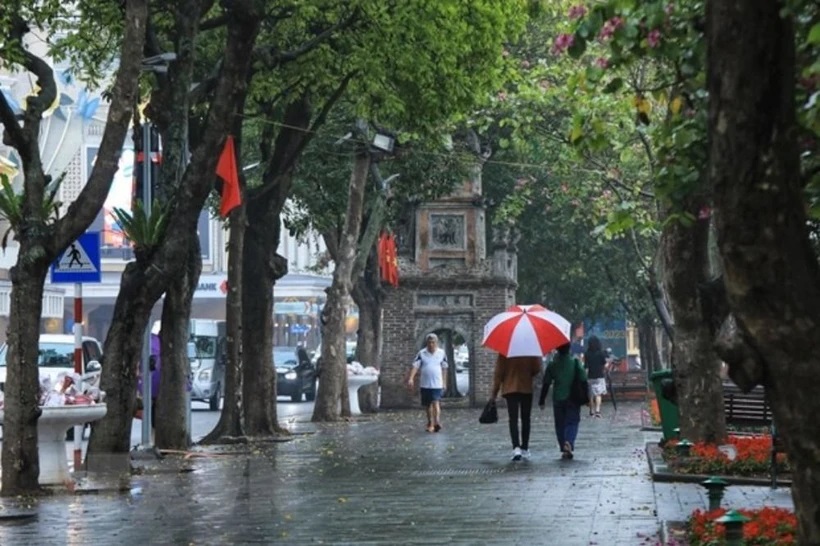 Thủ đô Hà Nội có mưa phùn, sương mù rải rác trong ngày cuối cùng của năm 2023